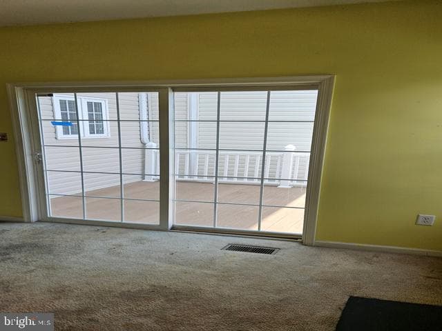 10322 Lantern Lane photo 8