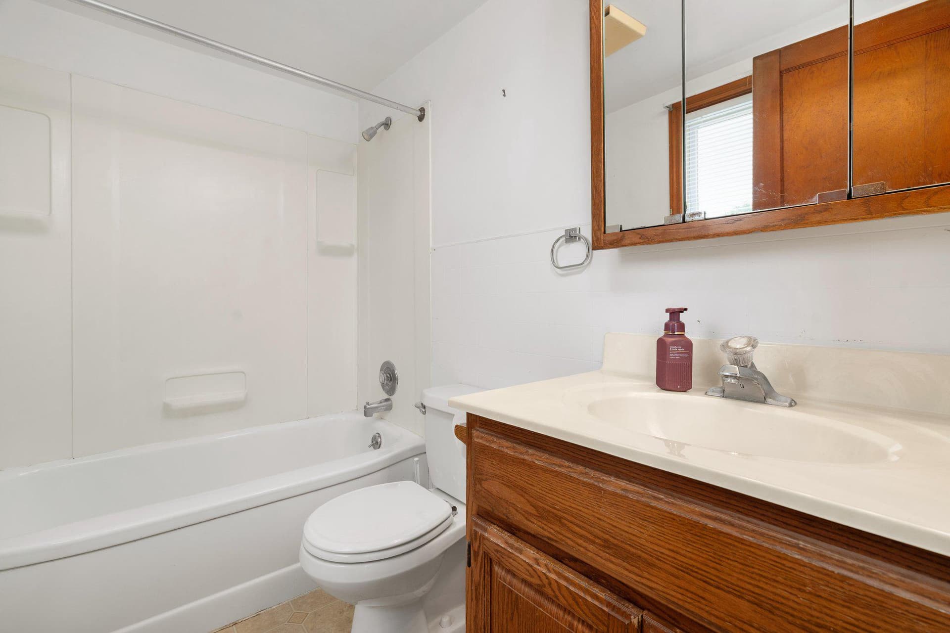 20330 Jefferson Boulevard photo 18