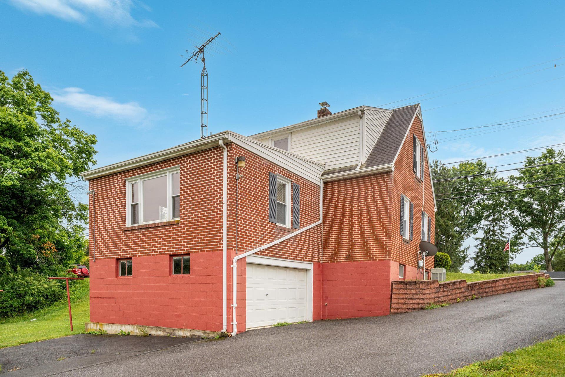 20330 Jefferson Boulevard photo 27