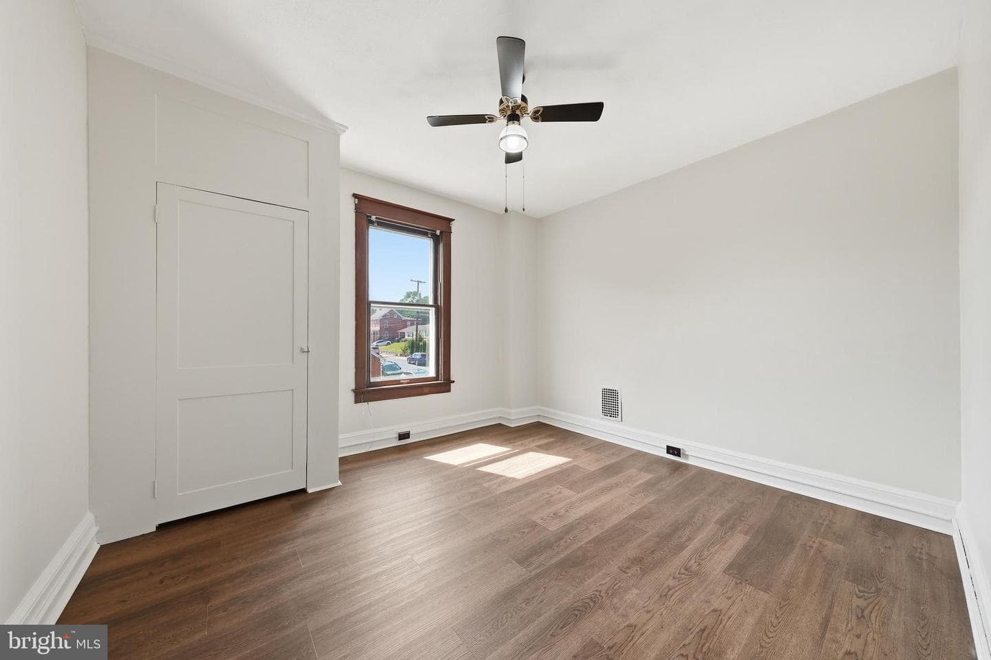 421 Jefferson Street photo 21