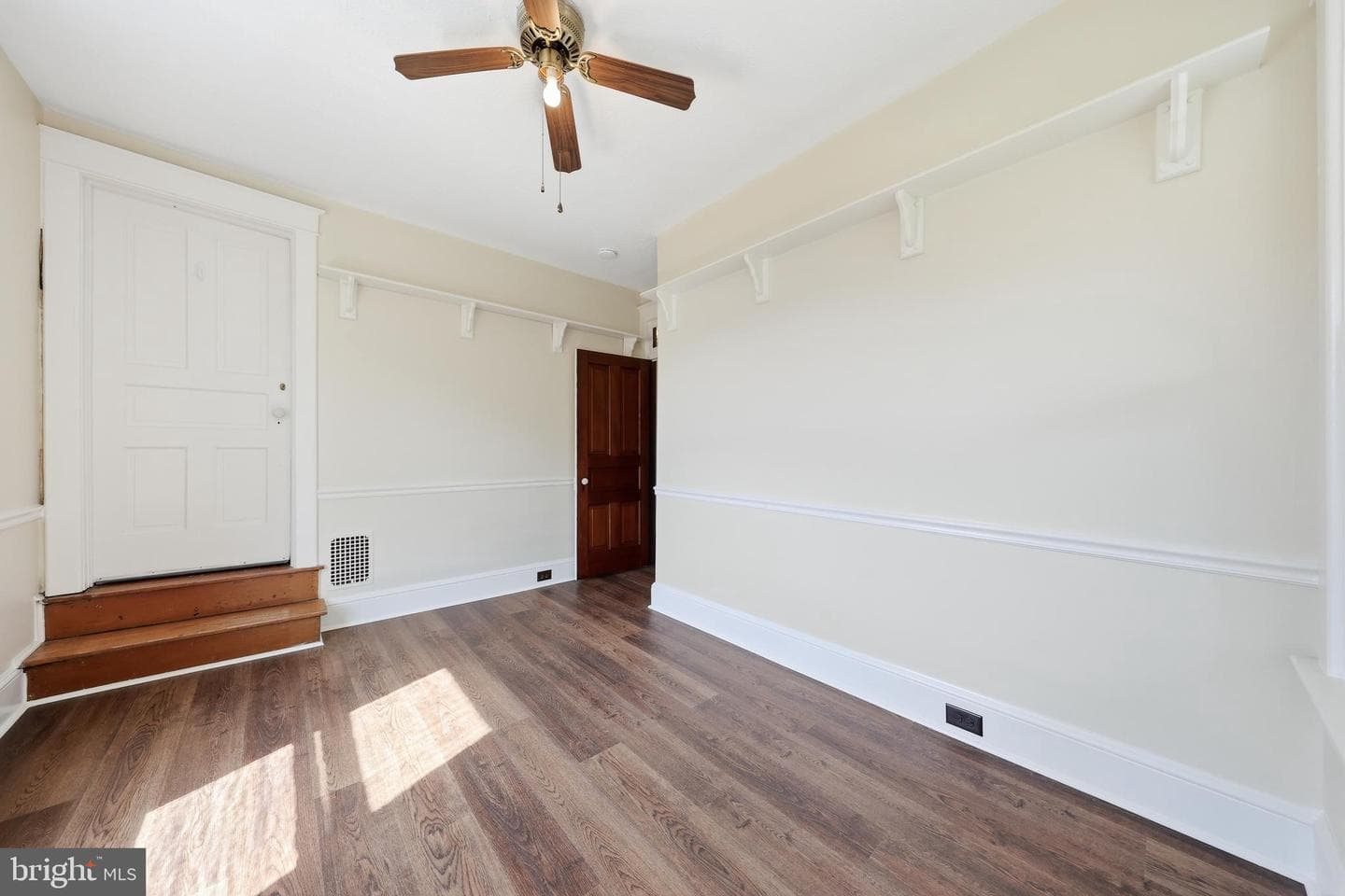 421 Jefferson Street photo 24