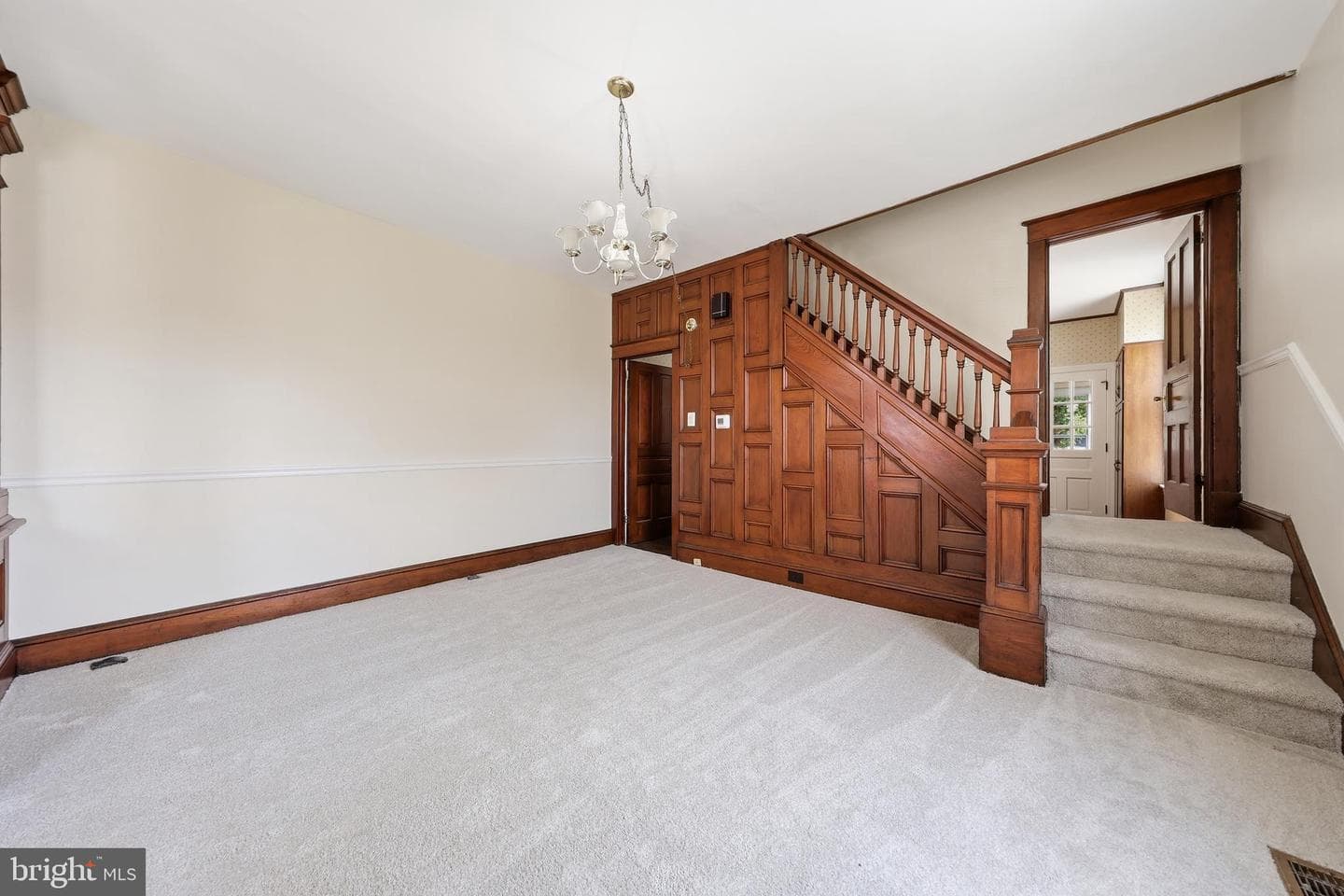 421 Jefferson Street photo 6