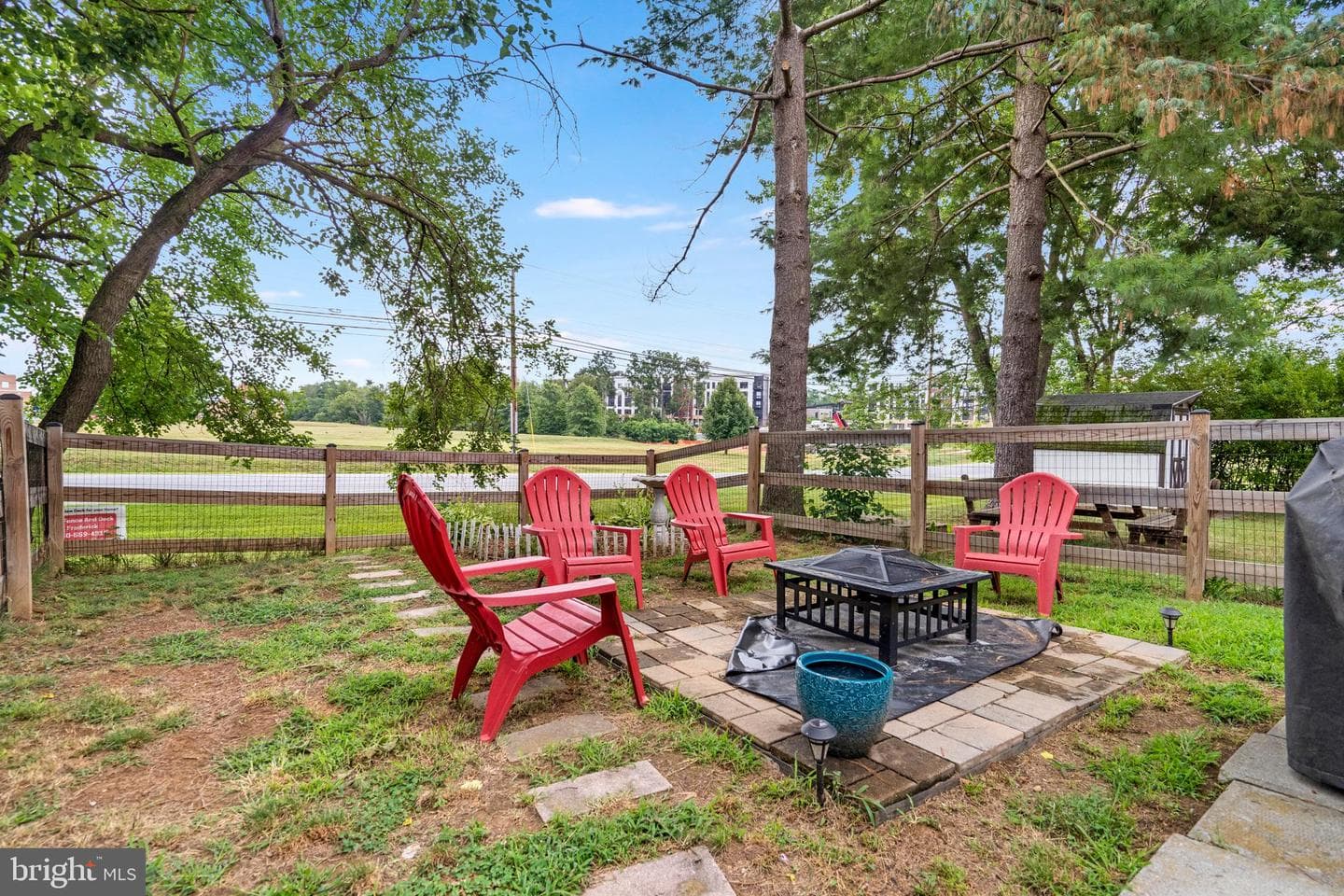 246 Lily Court photo 27