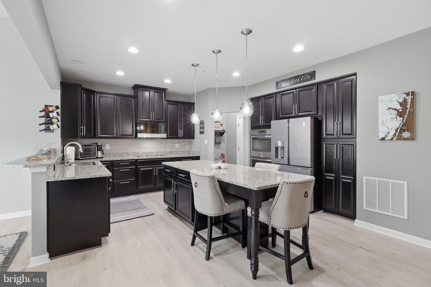 215 Monument Drive photo 15