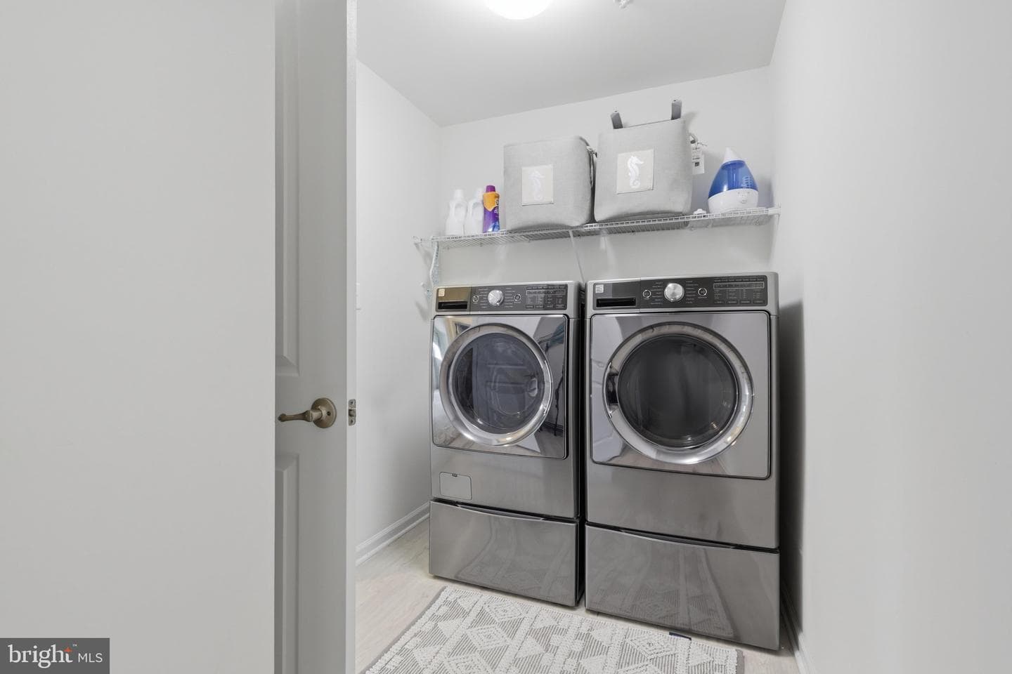 215 Monument Drive photo 21