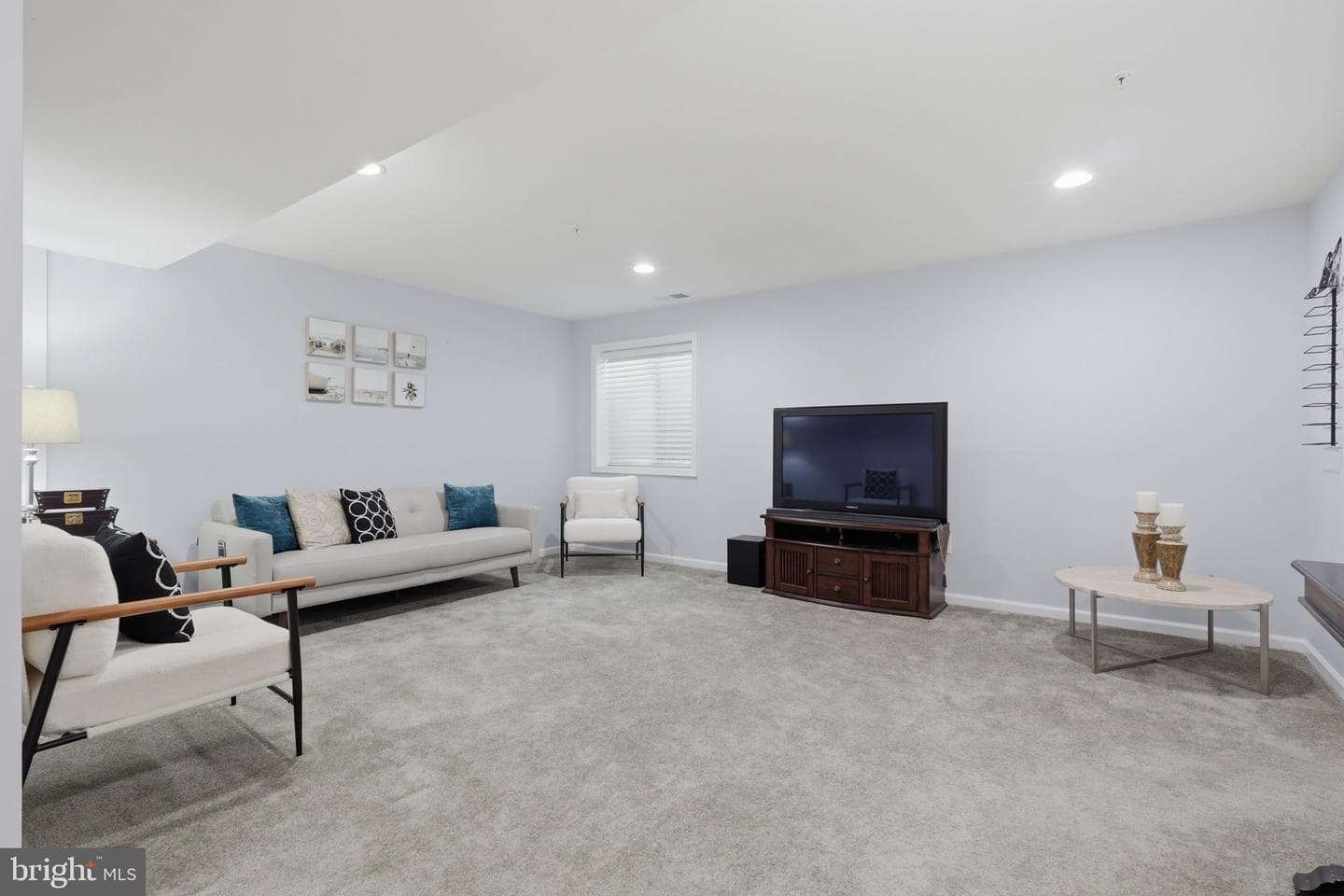 215 Monument Drive photo 32