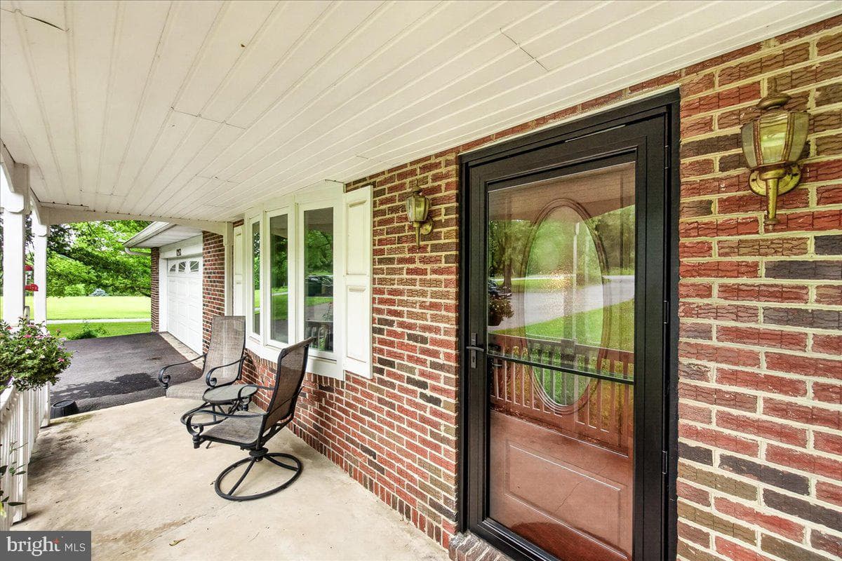 1752 Rohrersville Road photo 3
