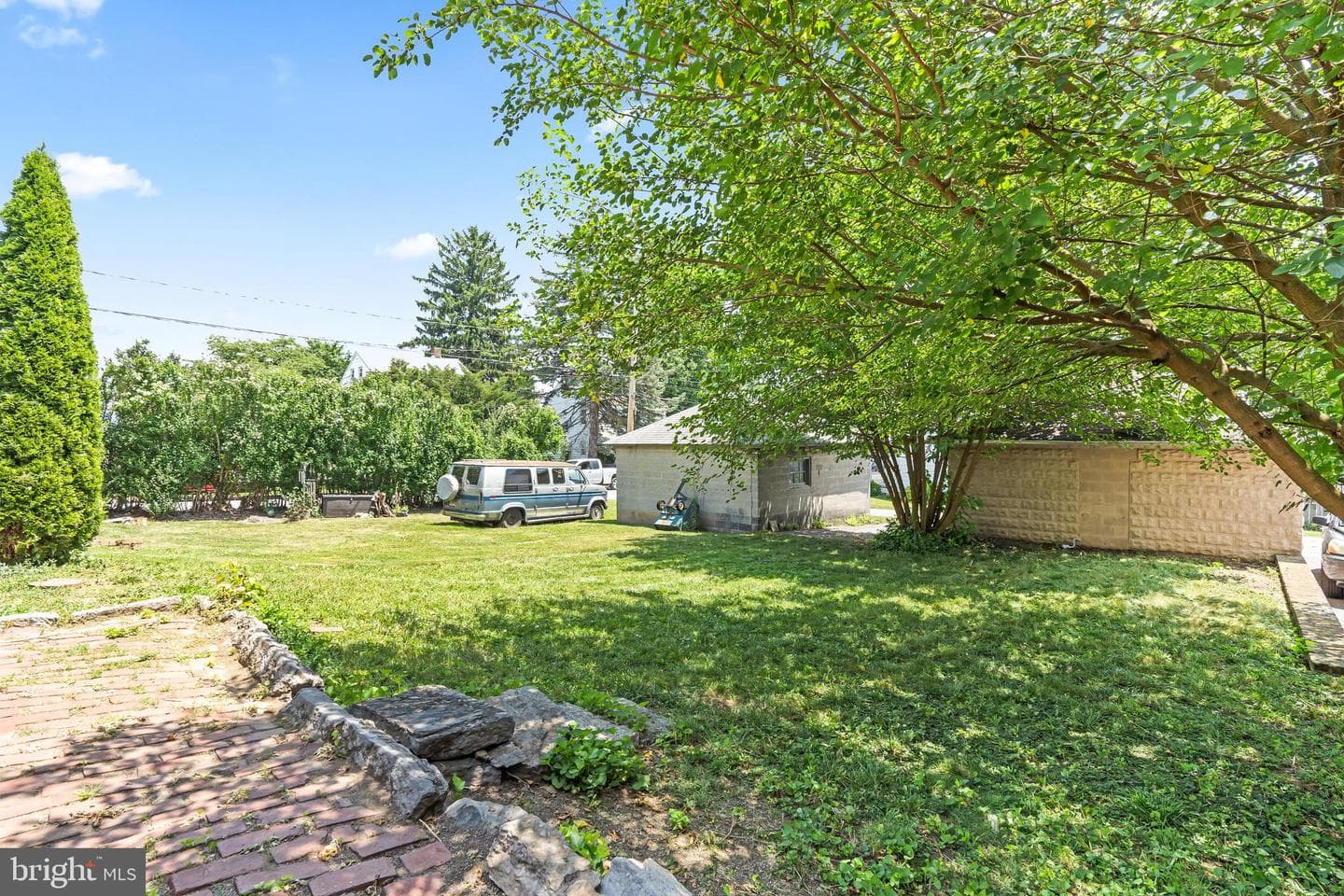 602 Guilford Avenue photo 26