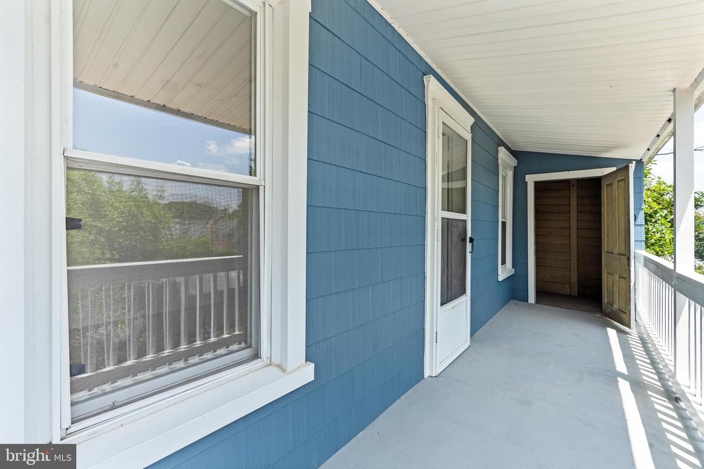 602 Guilford Avenue photo 33