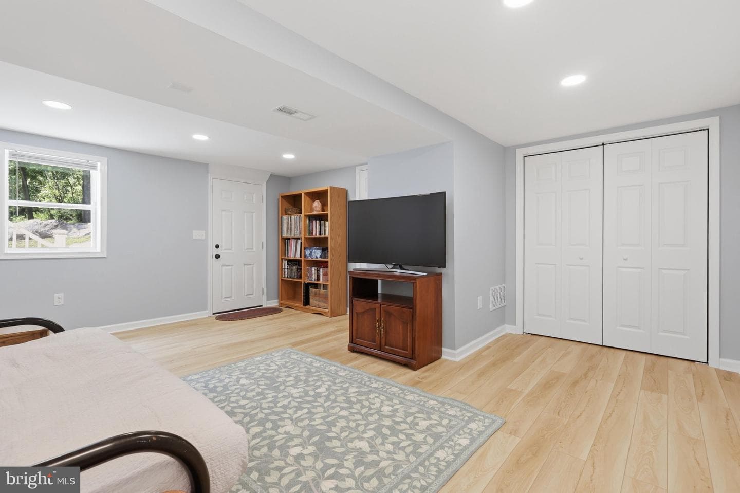 9740 Garis Shop Road photo 21