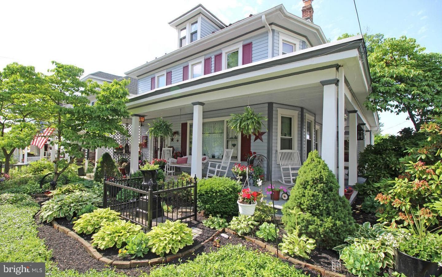 101 E Maple Street photo 3