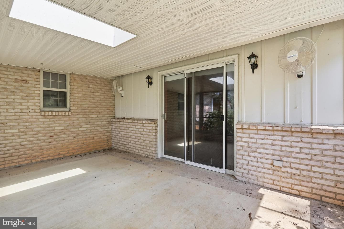 11911 Sycamore Drive photo 16