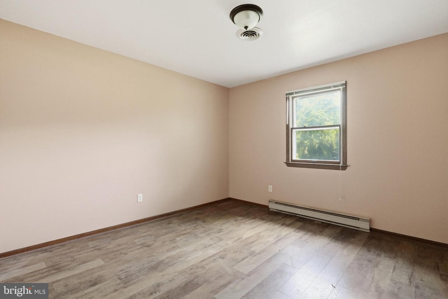 11911 Sycamore Drive photo 18