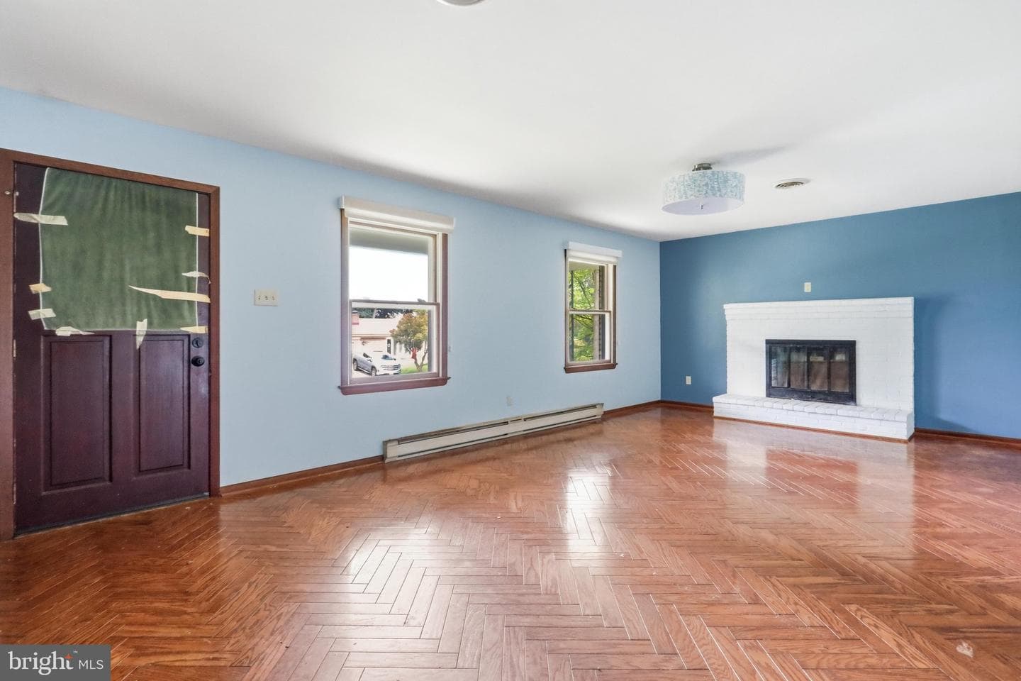 11911 Sycamore Drive photo 4