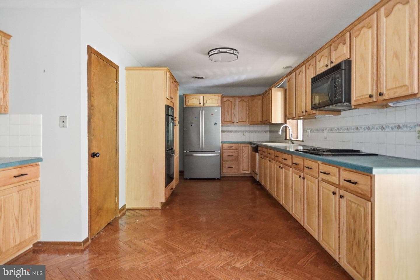 11911 Sycamore Drive photo 7