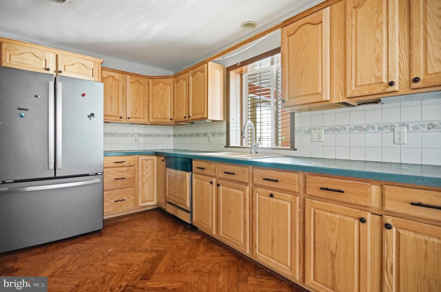 11911 Sycamore Drive photo 8