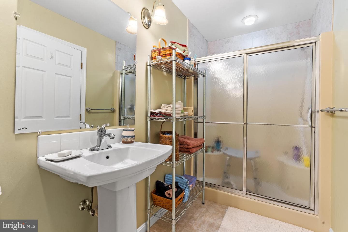 121 Chantilly Court photo 21