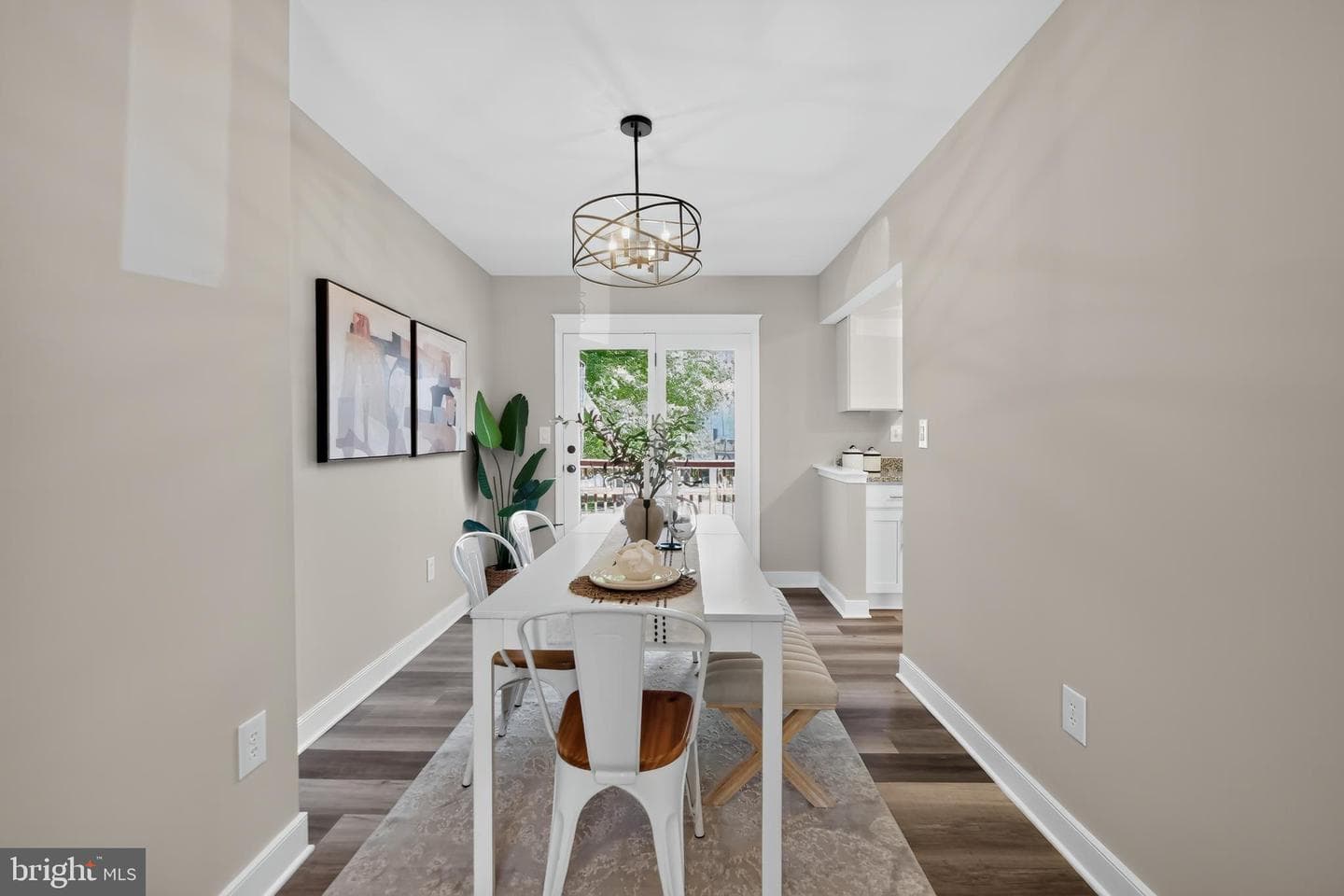 636 Knightsbridge Drive photo 8