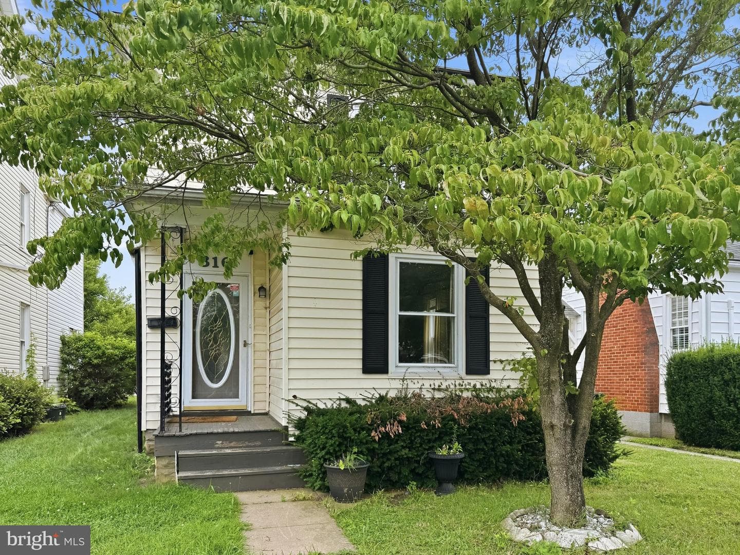 816 Maryland Avenue photo 1