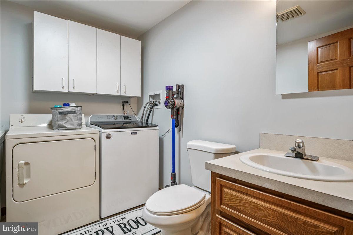 4444 Mills Road photo 10