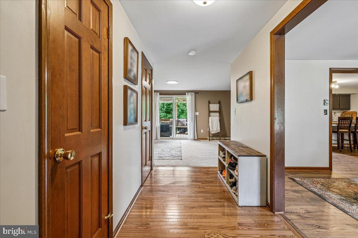 4444 Mills Road photo 5