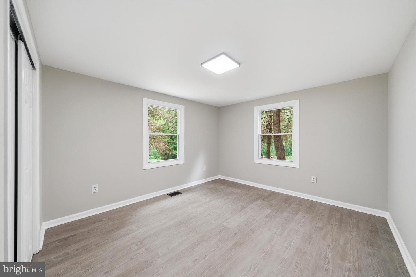 2911 Kaetzel Road photo 20