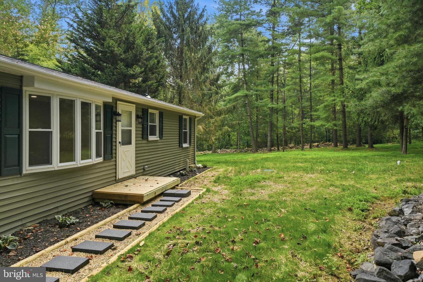 2911 Kaetzel Road photo 3