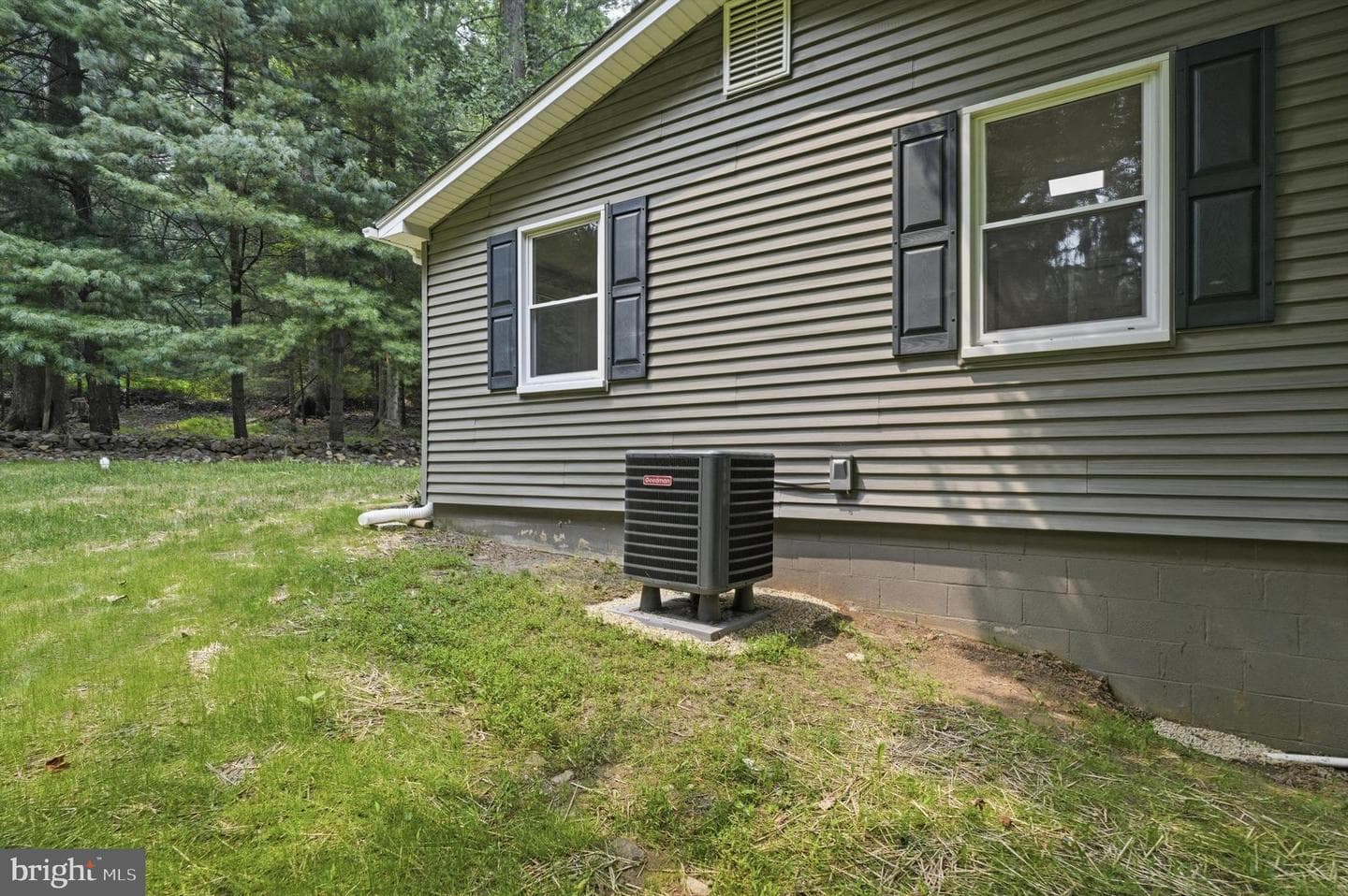 2911 Kaetzel Road photo 37