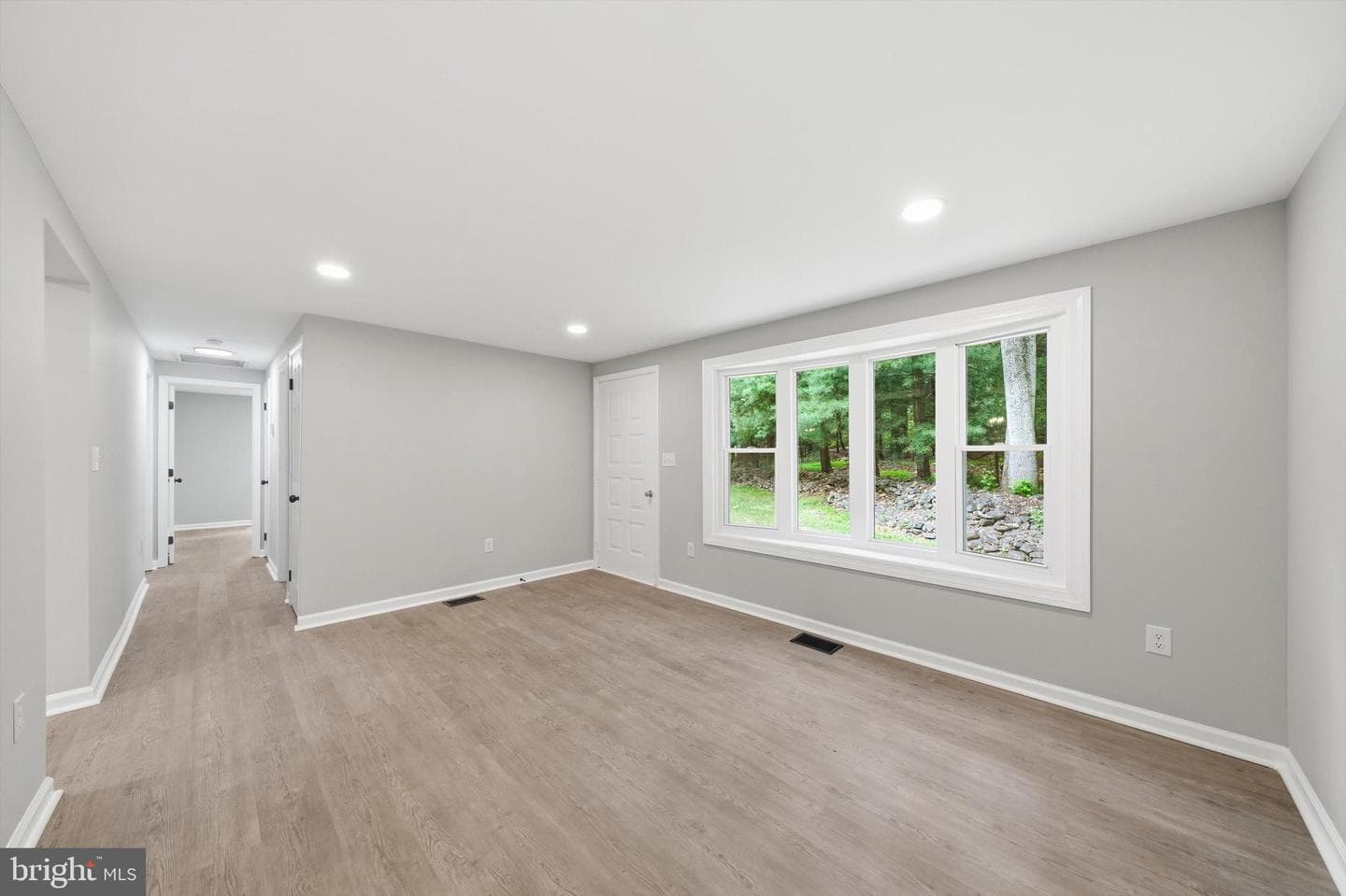 2911 Kaetzel Road photo 6