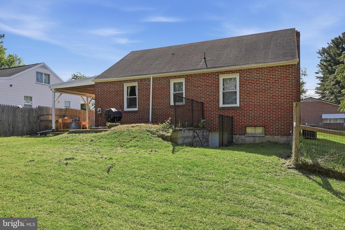 22 Emmert Road photo 4