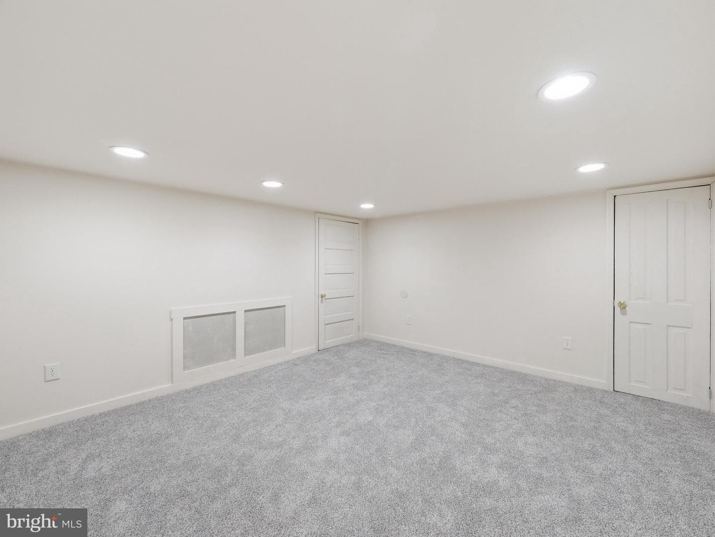 1043 Spruce Street photo 29