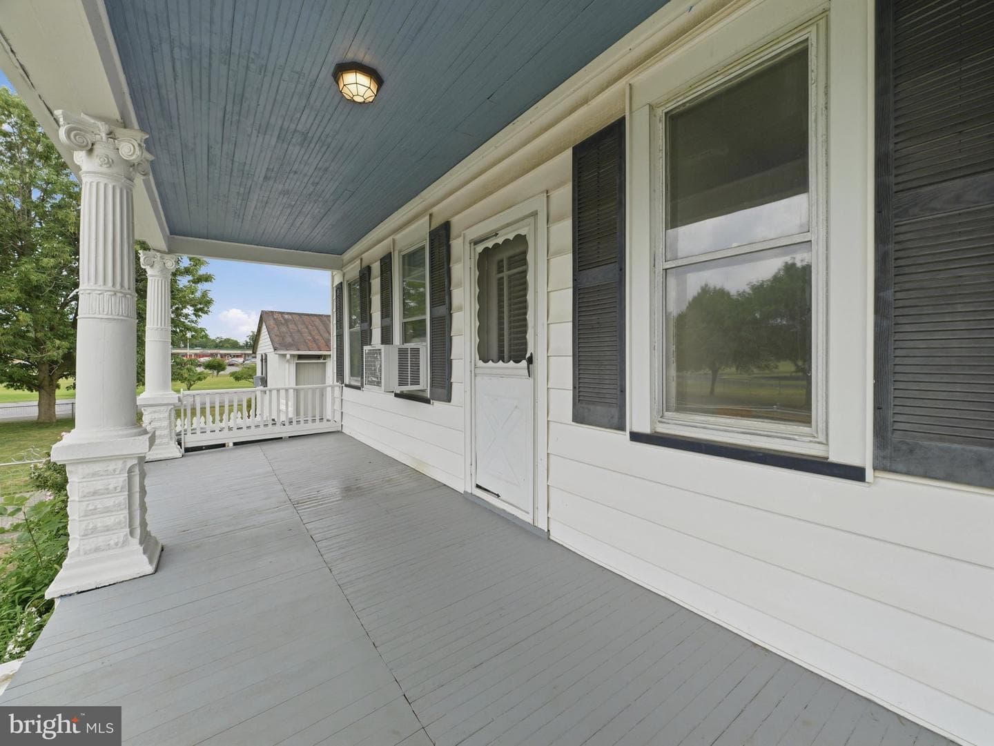 1043 Spruce Street photo 36