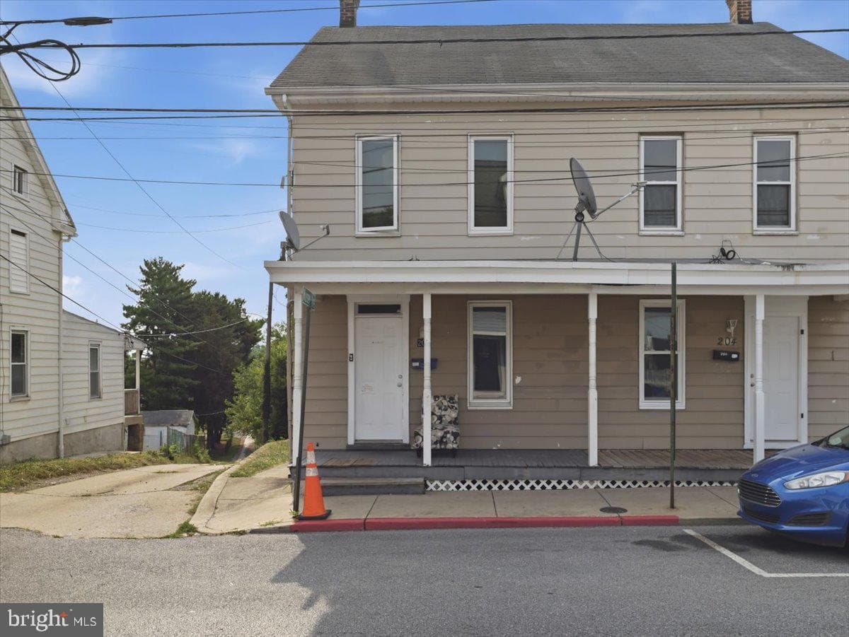 206 N Cannon Avenue photo 1