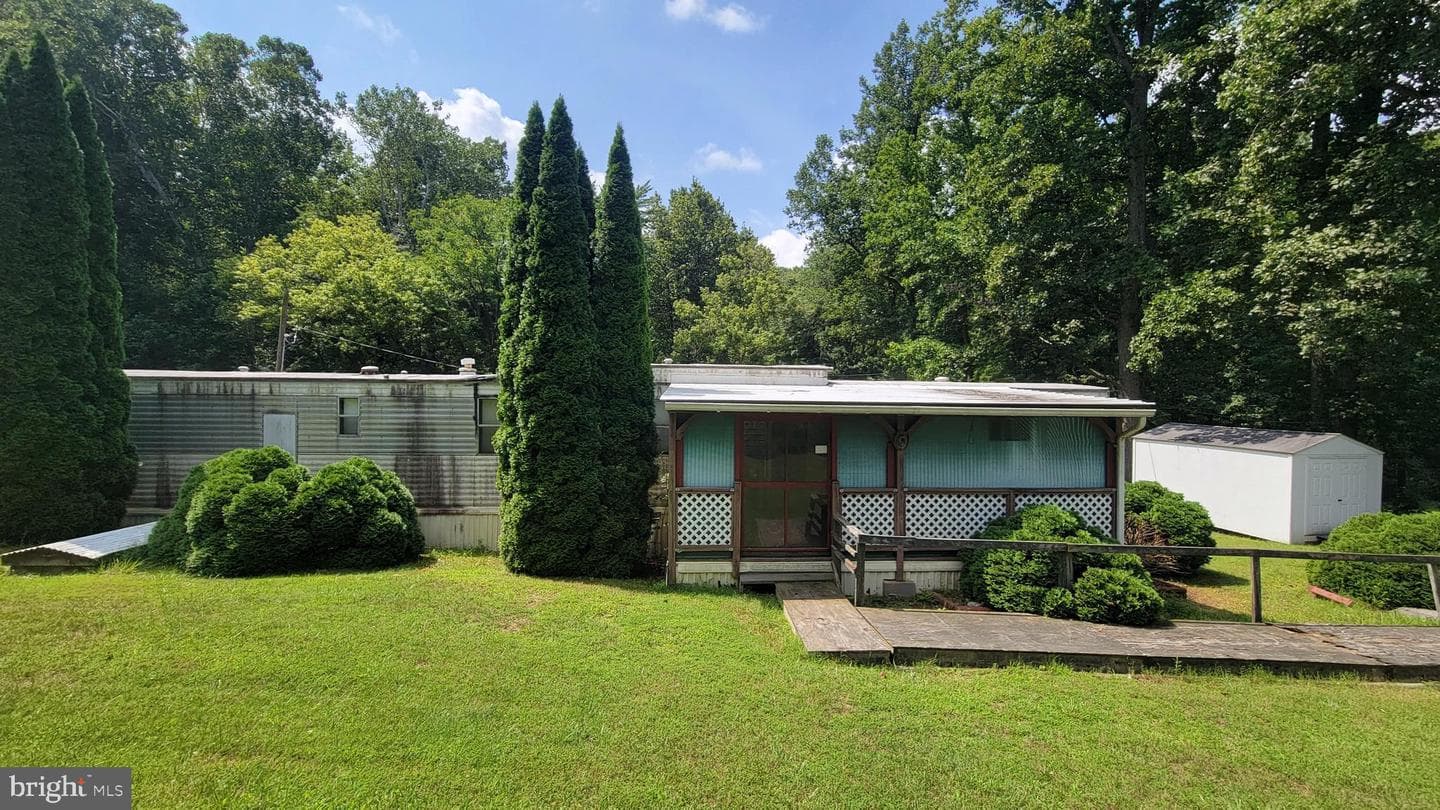 11861 Wolfsville Road photo 1