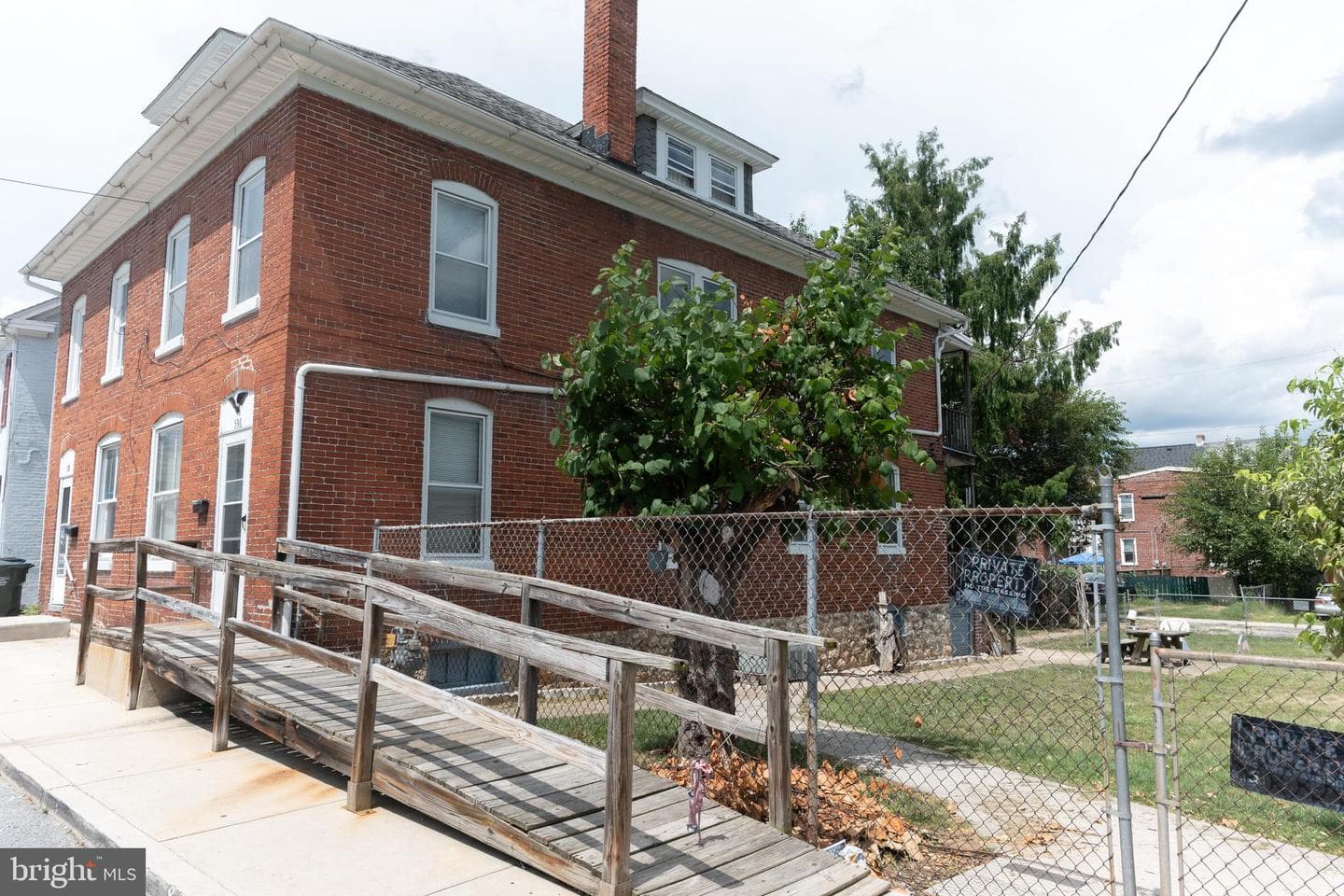 536 George Street photo 1