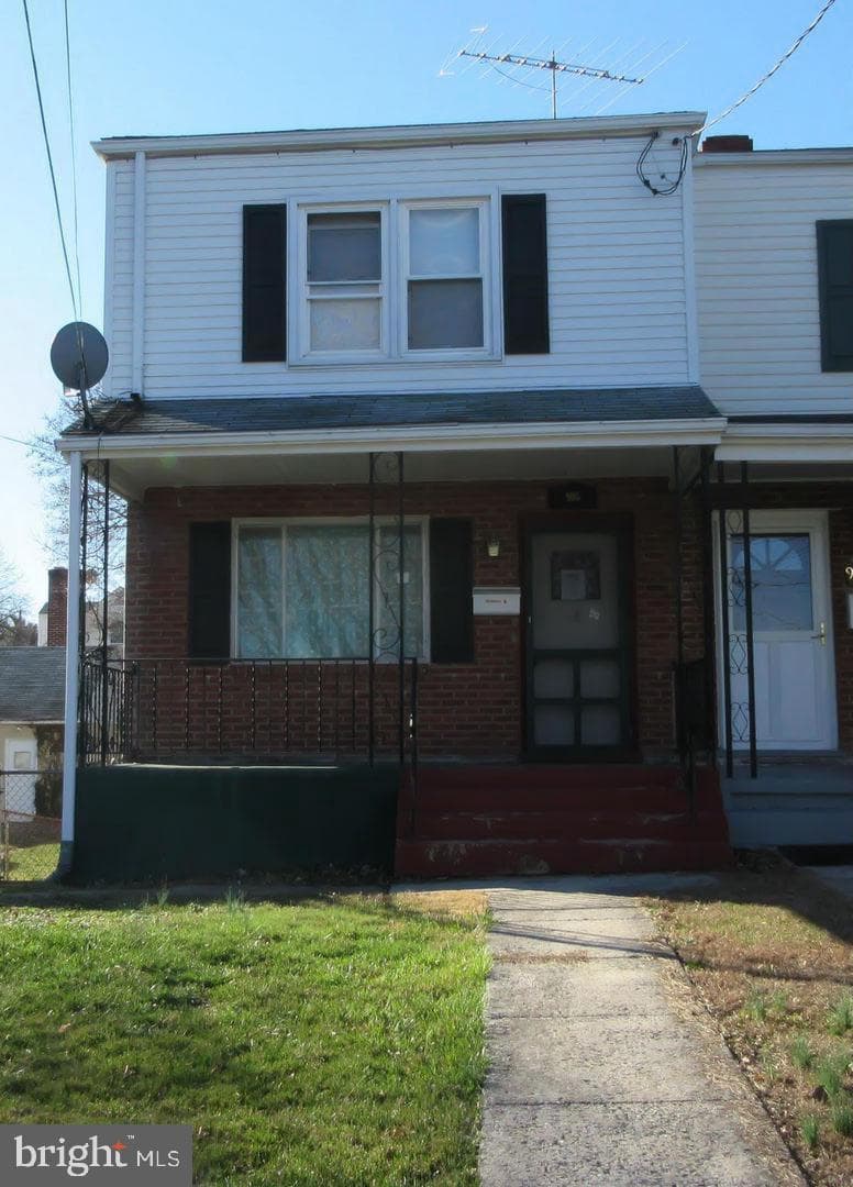 905 Marion Street photo 1