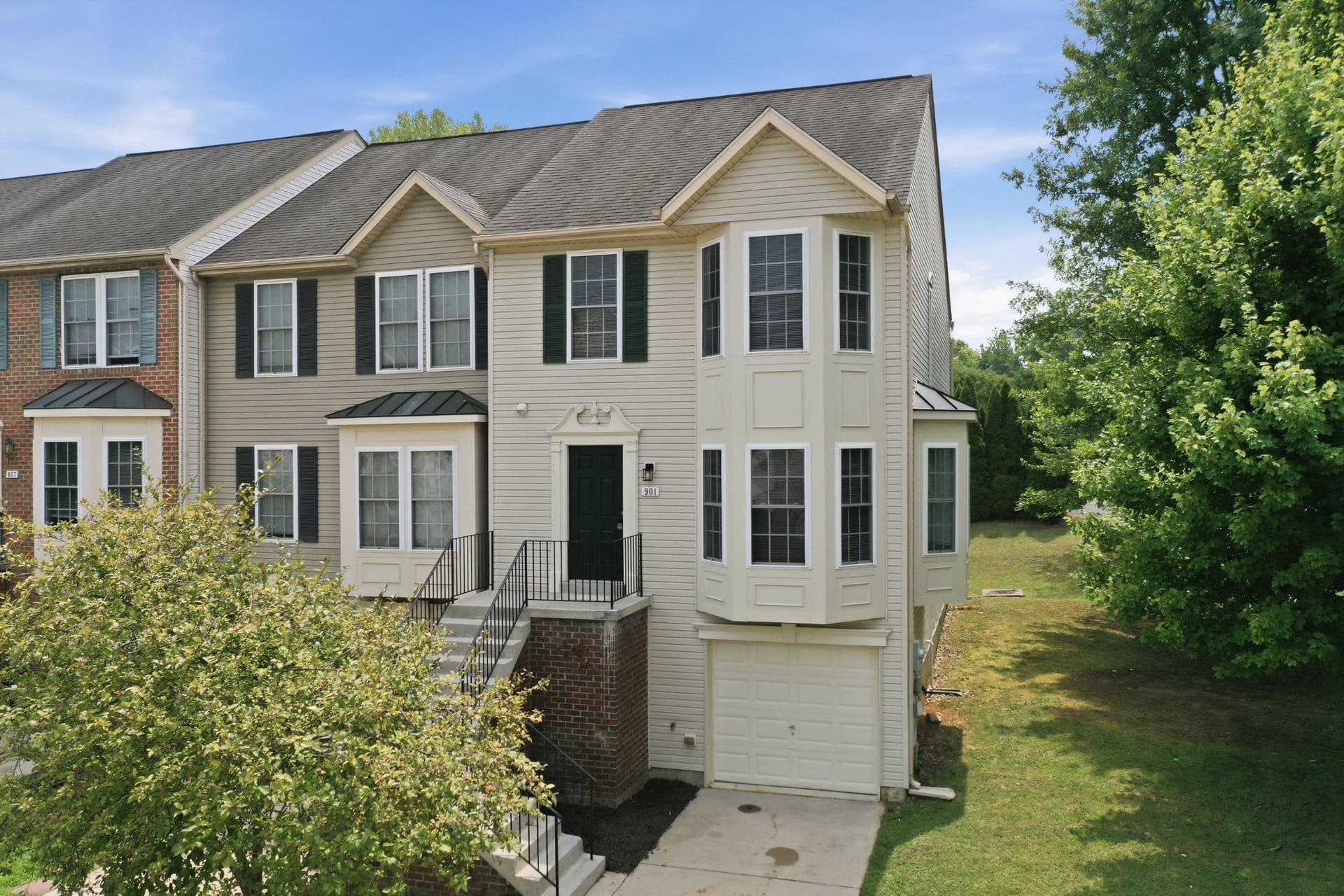 901 Mercer Drive photo 1