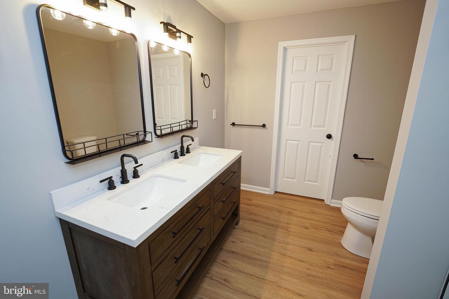 8292 Robin Hood Drive photo 22