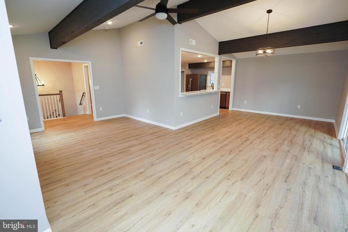 8292 Robin Hood Drive photo 7