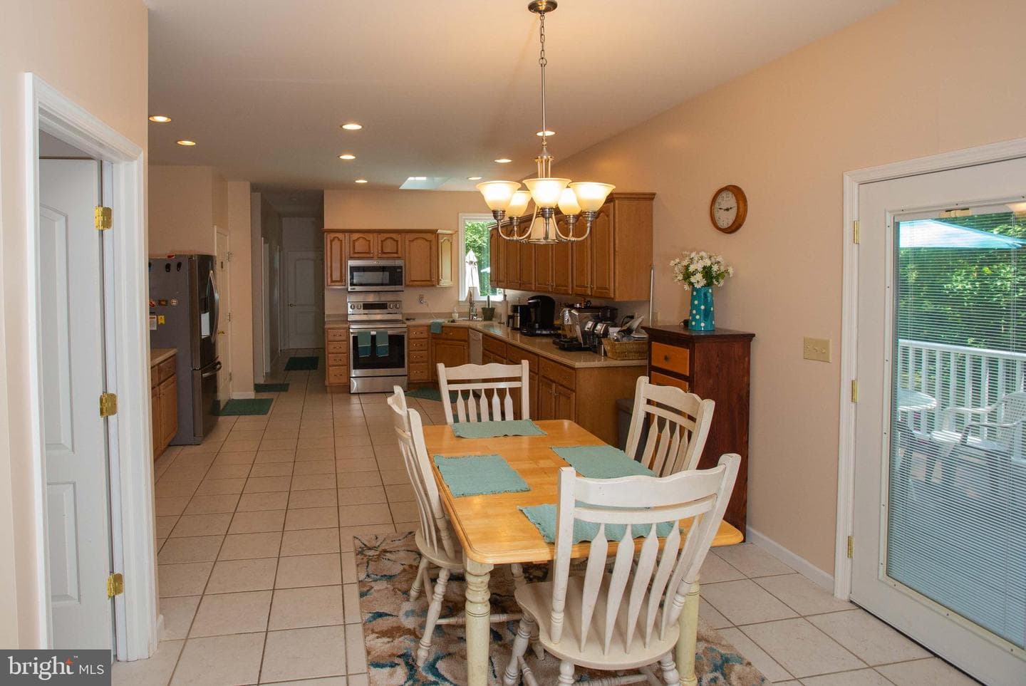 1003 Hinman Lane photo 16
