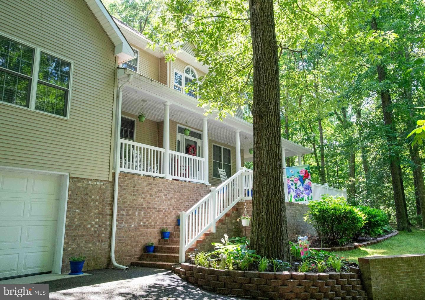 1003 Hinman Lane photo 5