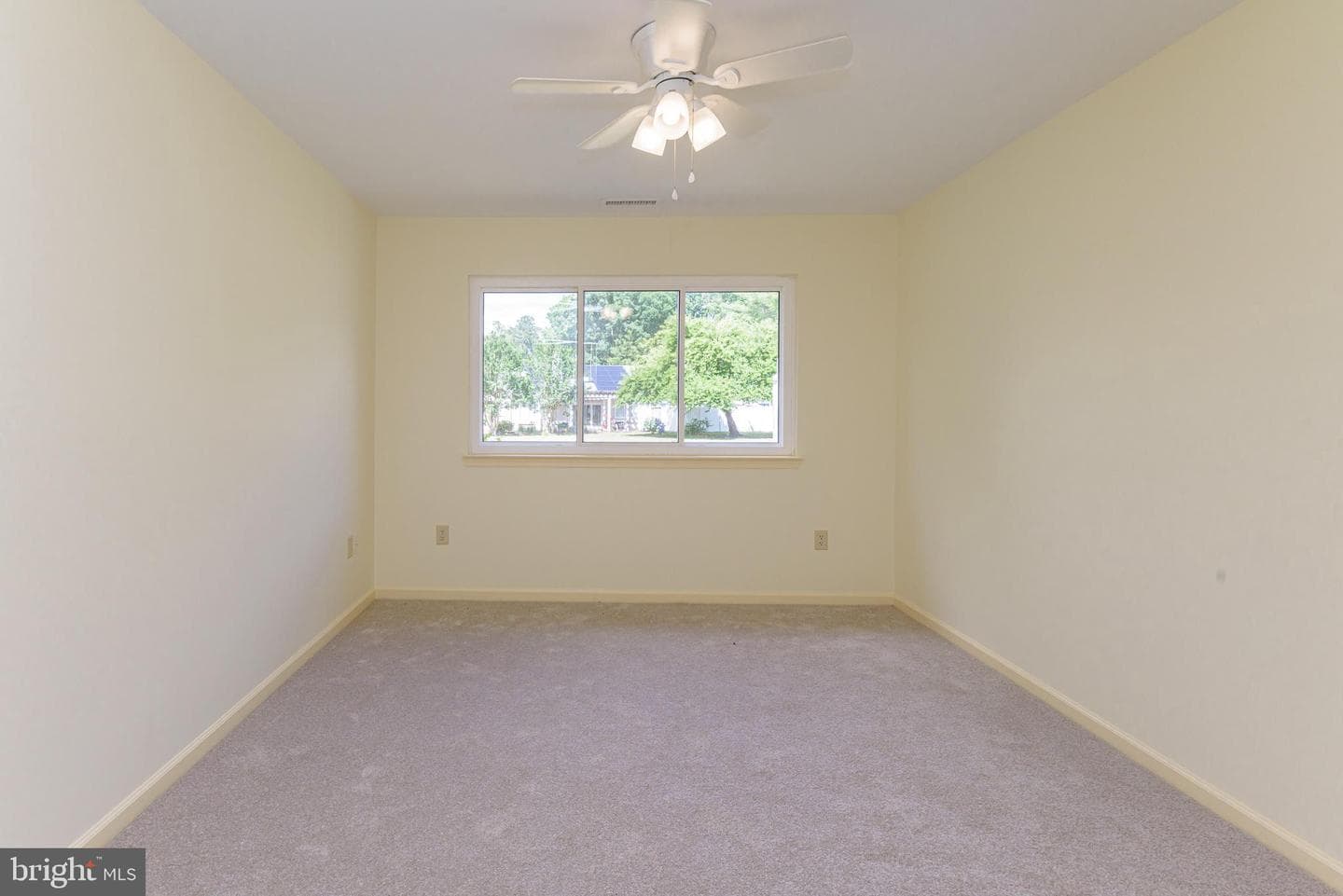 1004 Heron Court photo 18