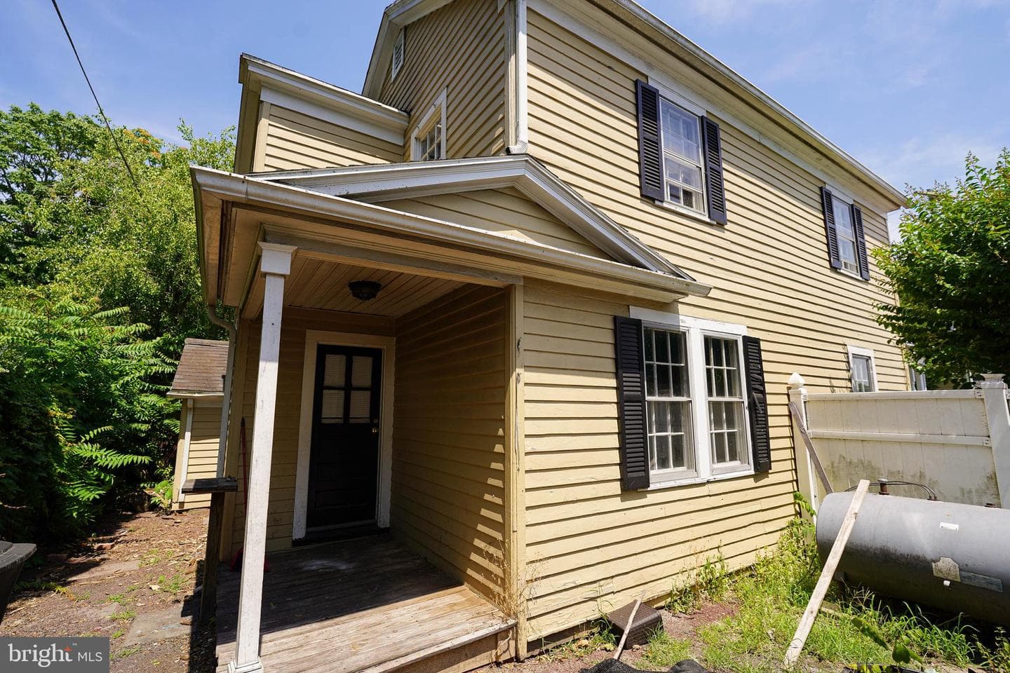 318 Locust Terrace photo 4