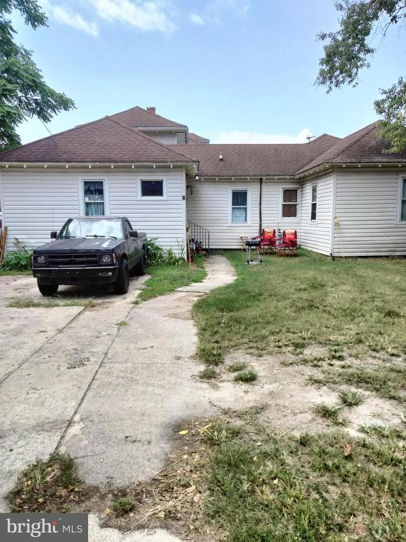 7411 Main Street photo 7