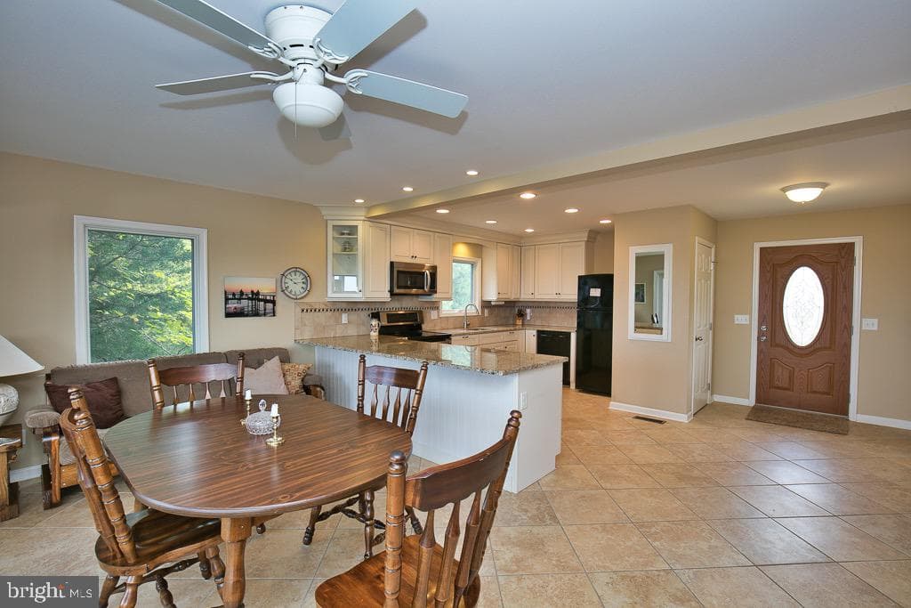 20118 Nanticoke Road photo 16