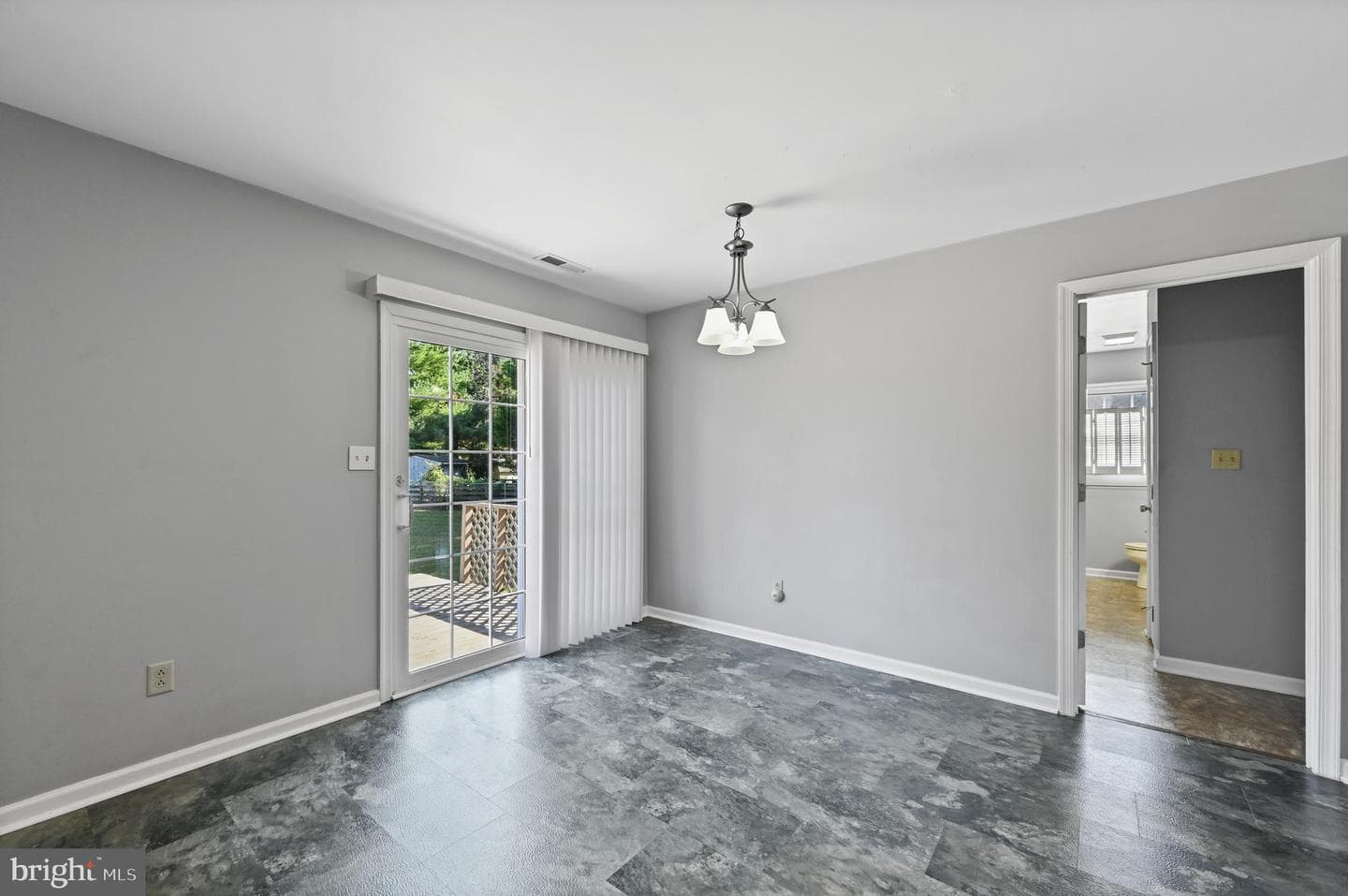 215 Mildale Drive photo 6