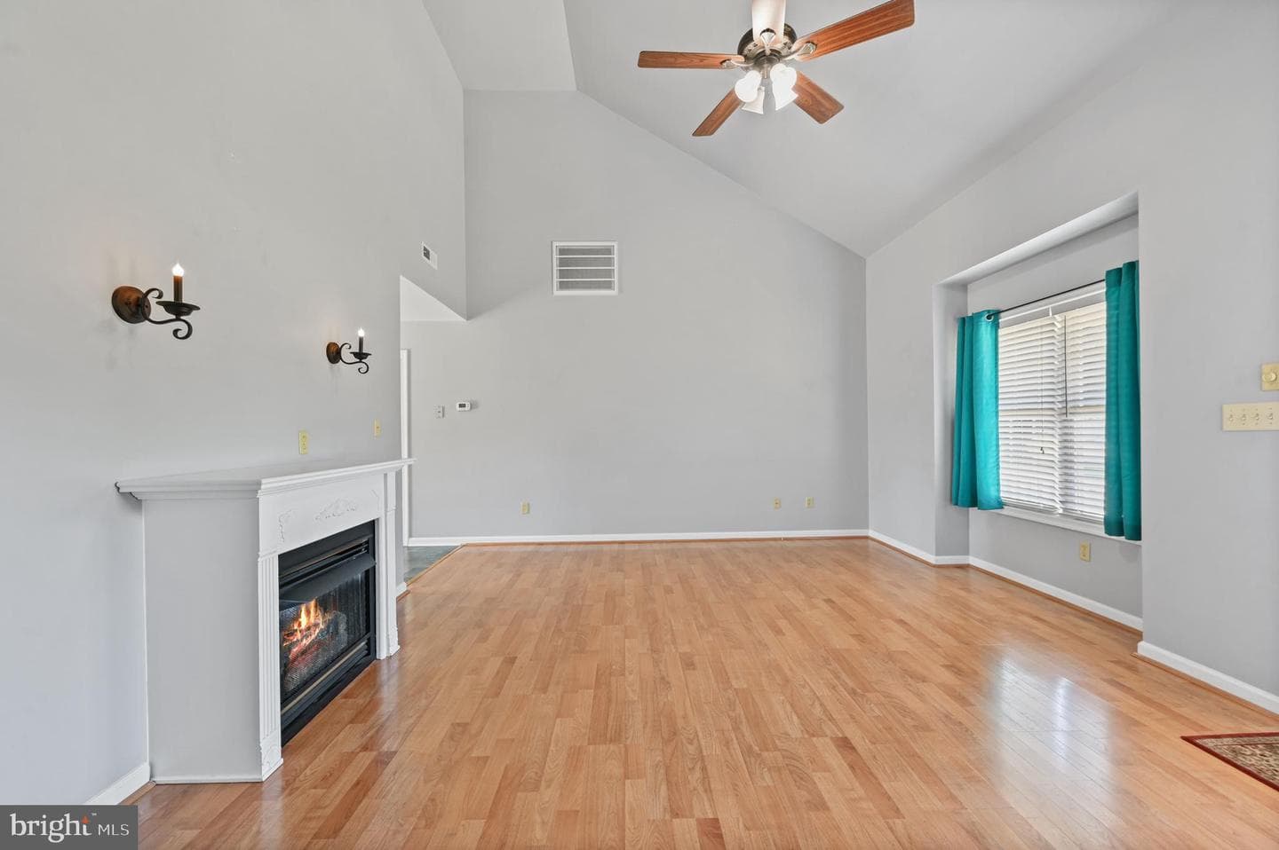 215 Mildale Drive photo 8