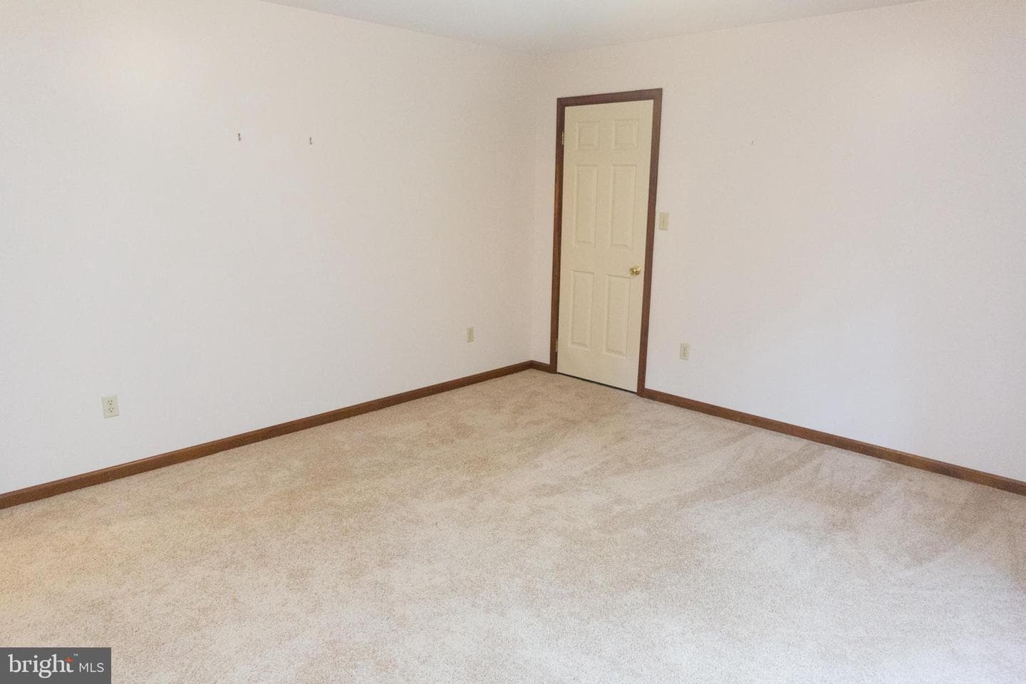 27103 Scotland Parkway photo 31