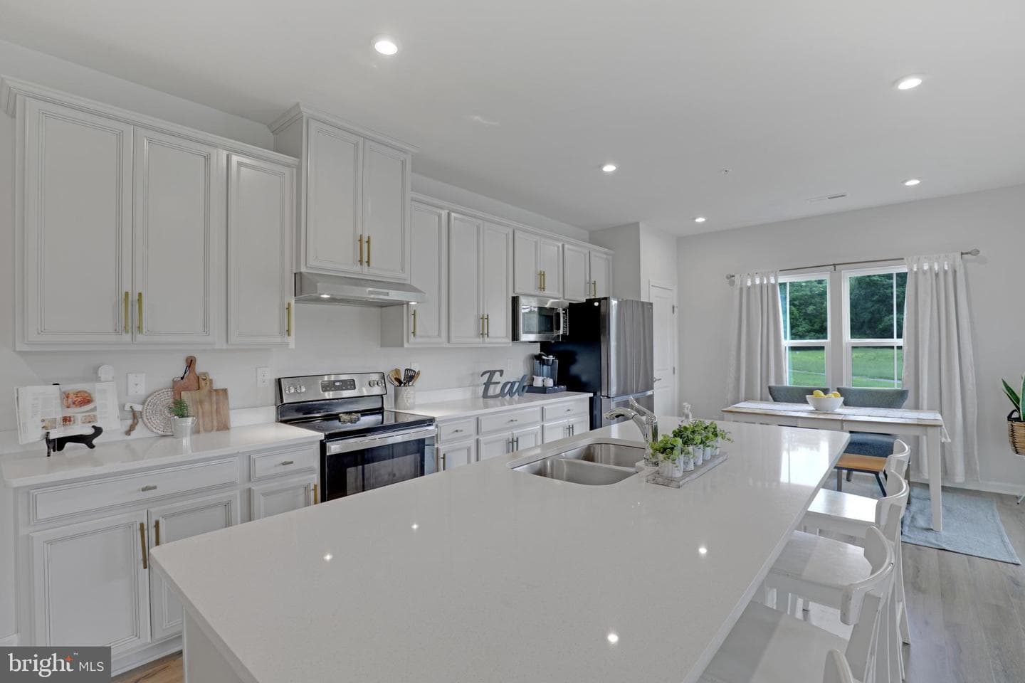 9359 Mulligan Way photo 9
