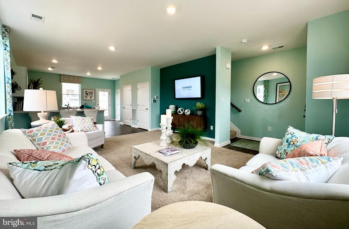 817 Mersey Lane photo 3